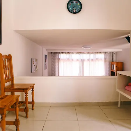 Virginia * Playa de las Americas (Tenerife)